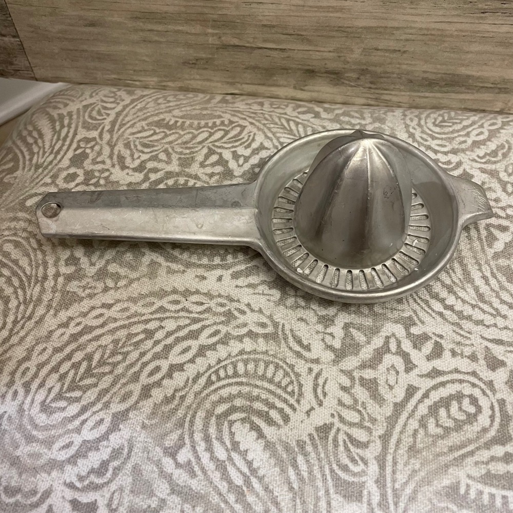 Vintage Foley Aluminum Citrus‎ Juicer Squeezer 1950's Kitchen Tool